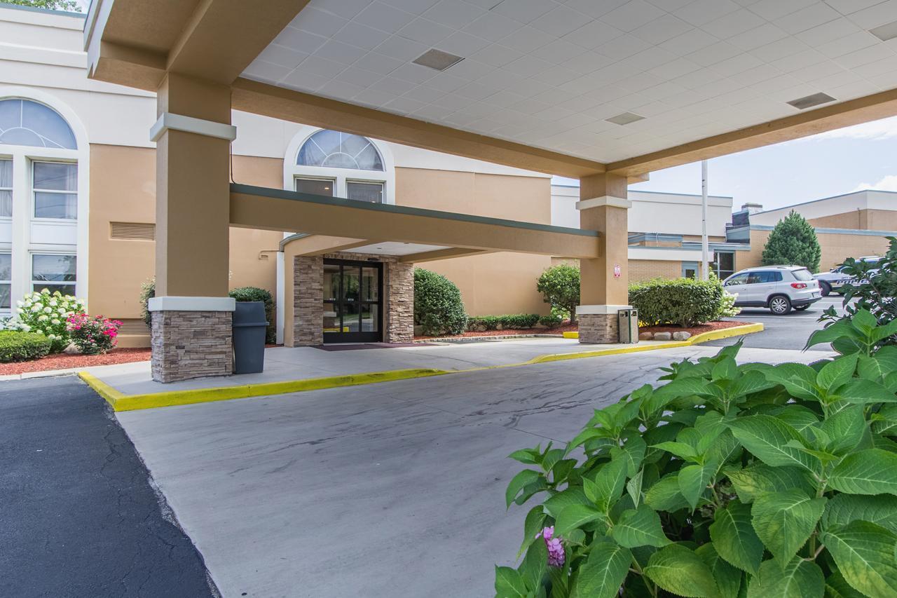 Greenridge Hotel Wickliffe Екстериор снимка